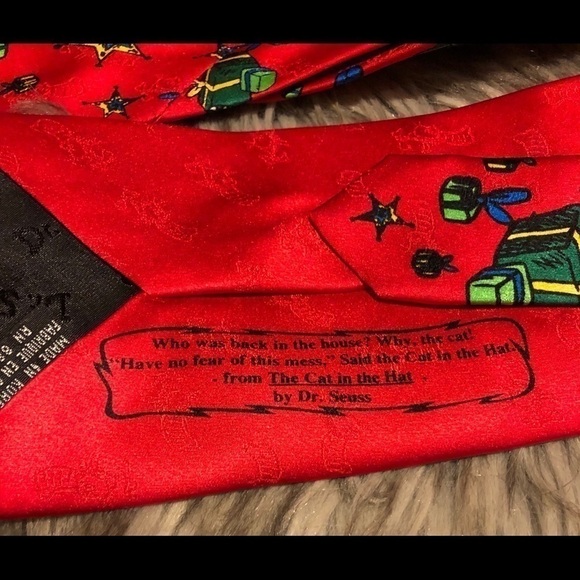VINTAGE 1996 Dr. Seuss Tie - Picture 5 of 6